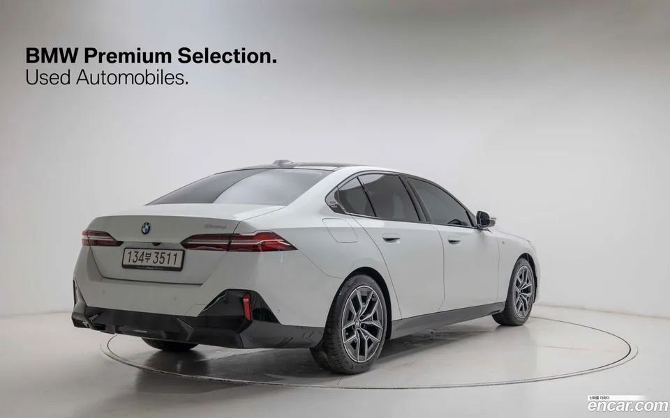 BMW 5 Series 523d M 2025 — миниатюра 4