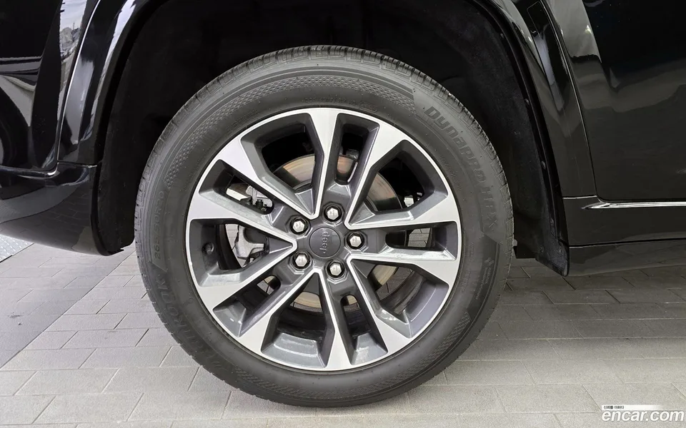 Jeep Grand Cherokee 3.6 2023 — миниатюра 2