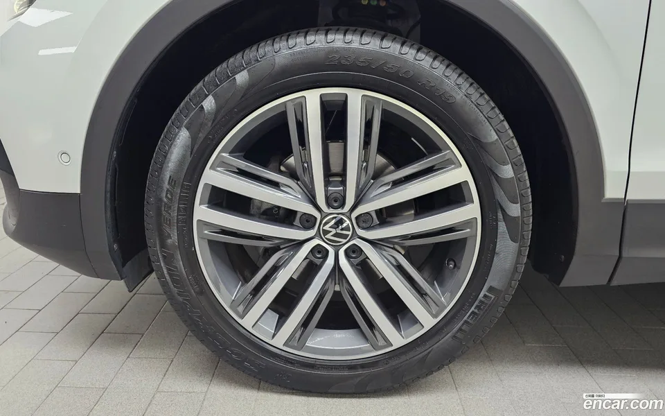 Volkswagen Tiguan 2.0 TDI 2022 — миниатюра 5