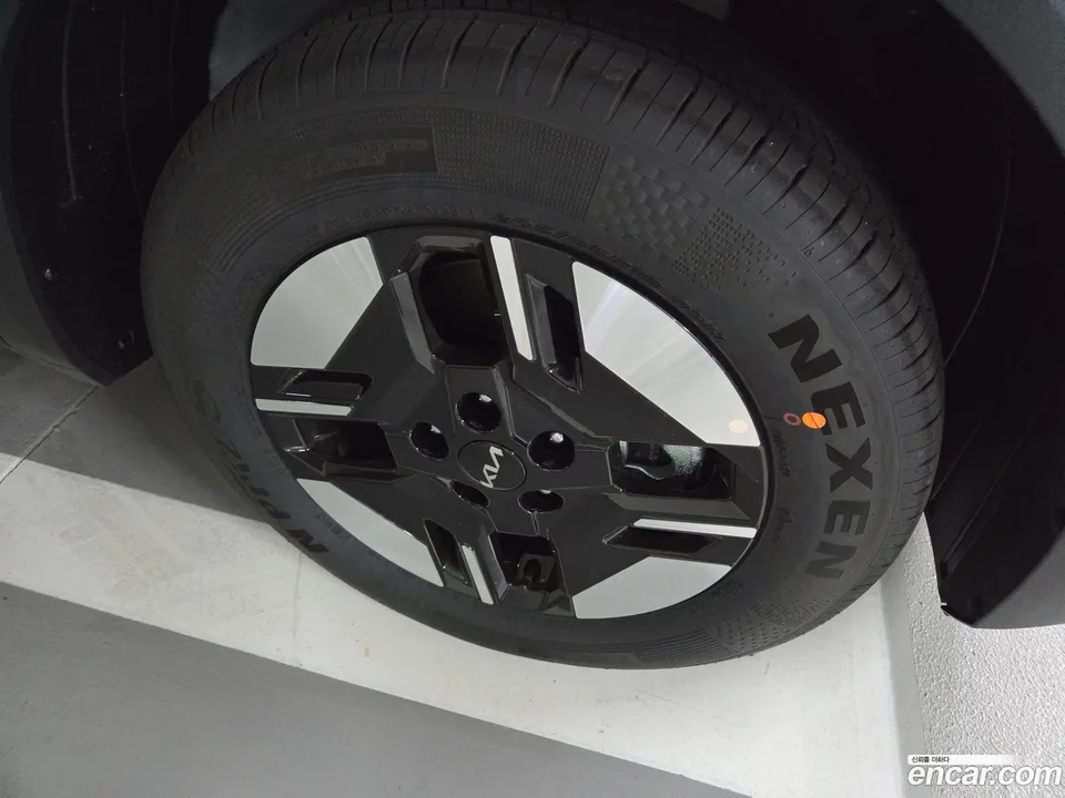 Kia Seltos HEV 1.6 2WD 2026 — миниатюра 5