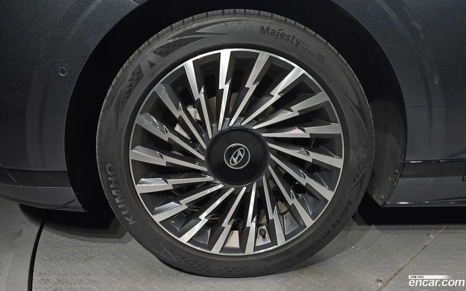 Hyundai Grandeur Hybrid 2023 — миниатюра 2