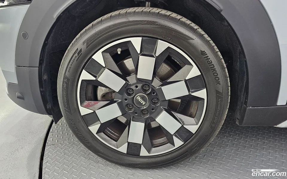 MINI Cooper S Countryman ALL4 2022 — миниатюра 2