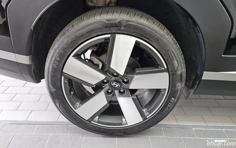 Hyundai SantaFe 2.5T 2WD 2023 — миниатюра 2