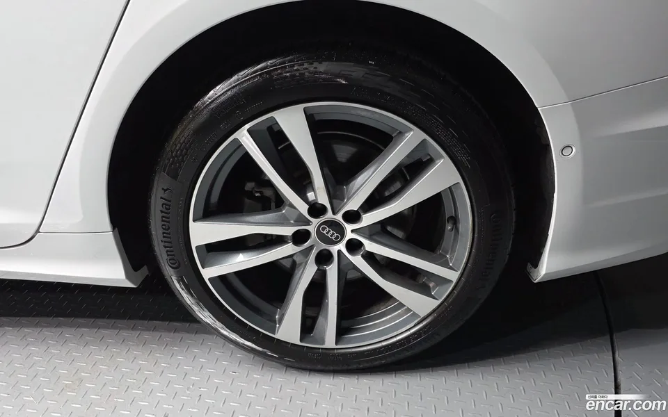 Audi A6 45 TFSI 2023 — миниатюра 2
