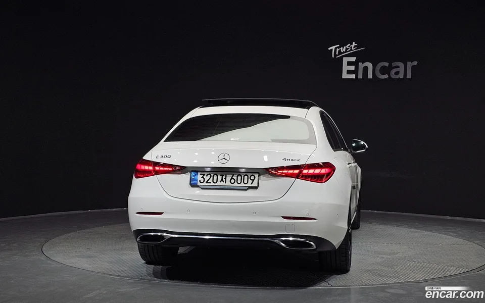 Mercedes-Benz C-Class C300 4MATIC 2023 — миниатюра 4