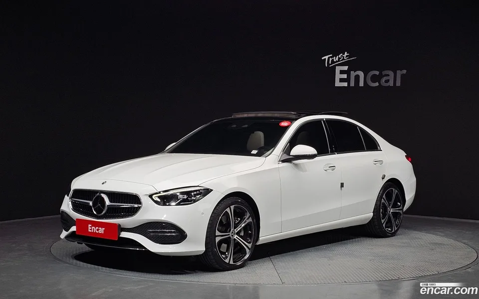 Mercedes-Benz C-Class C300 4MATIC 2023 — фото 1, купить с доставкой в Москву