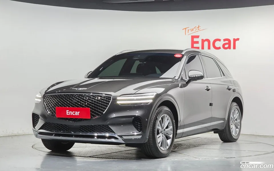 Genesis GV70 2.5T 2WD 2023 — фото 1, купить с доставкой в Москву