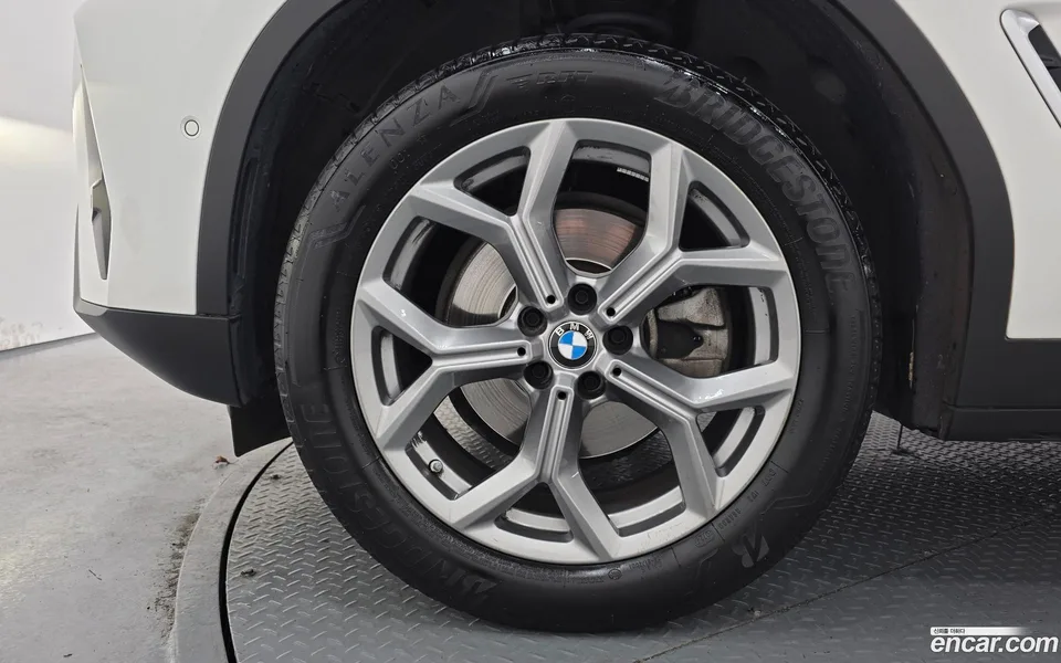 BMW X3 xDrive 20i 2024 — миниатюра 5