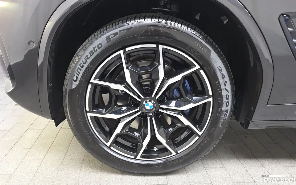 BMW X4 xDrive20i M 2022 — миниатюра 2