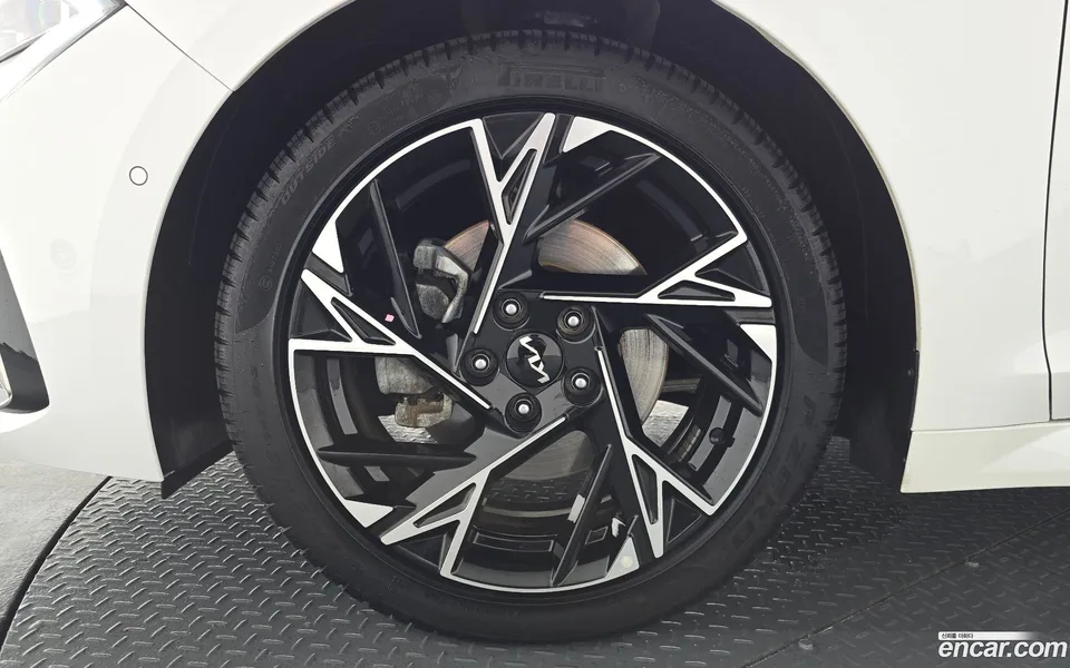 Kia K5 Hybrid 2024 — миниатюра 2