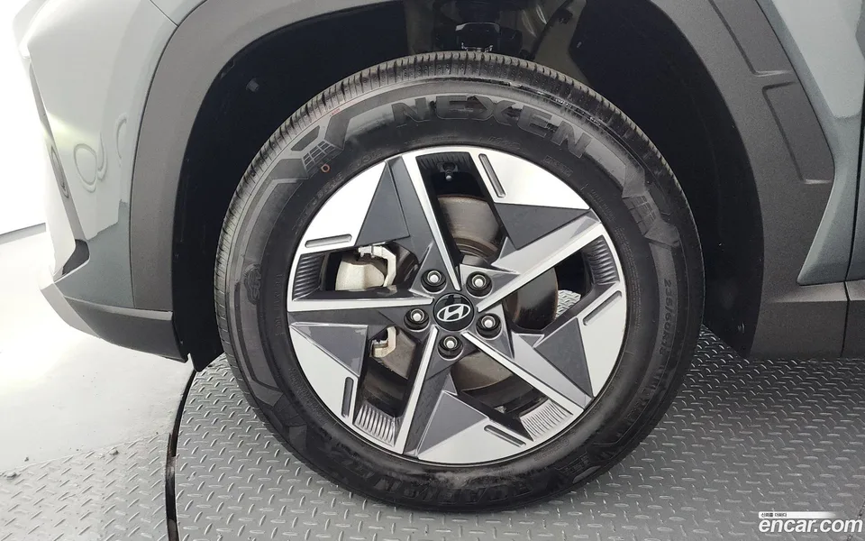 Hyundai Tucson NX4 1.6 2WD 2025 — миниатюра 2