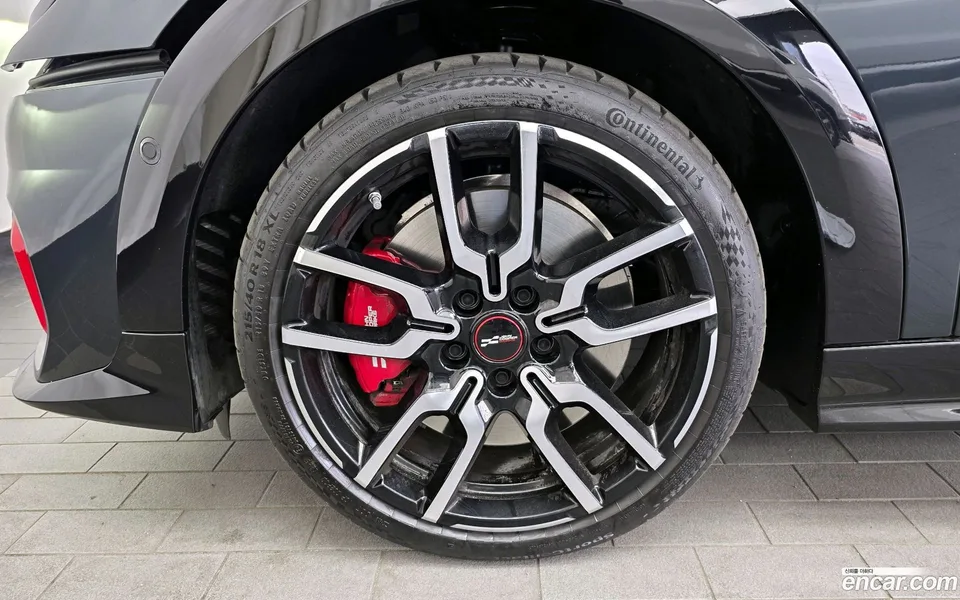 MINI Cooper S JCW 2025 — миниатюра 5