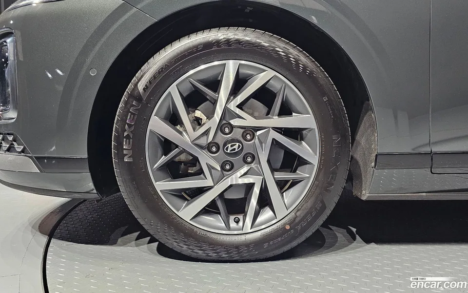 Hyundai Grandeur 2.5 2WD 2023 — миниатюра 2