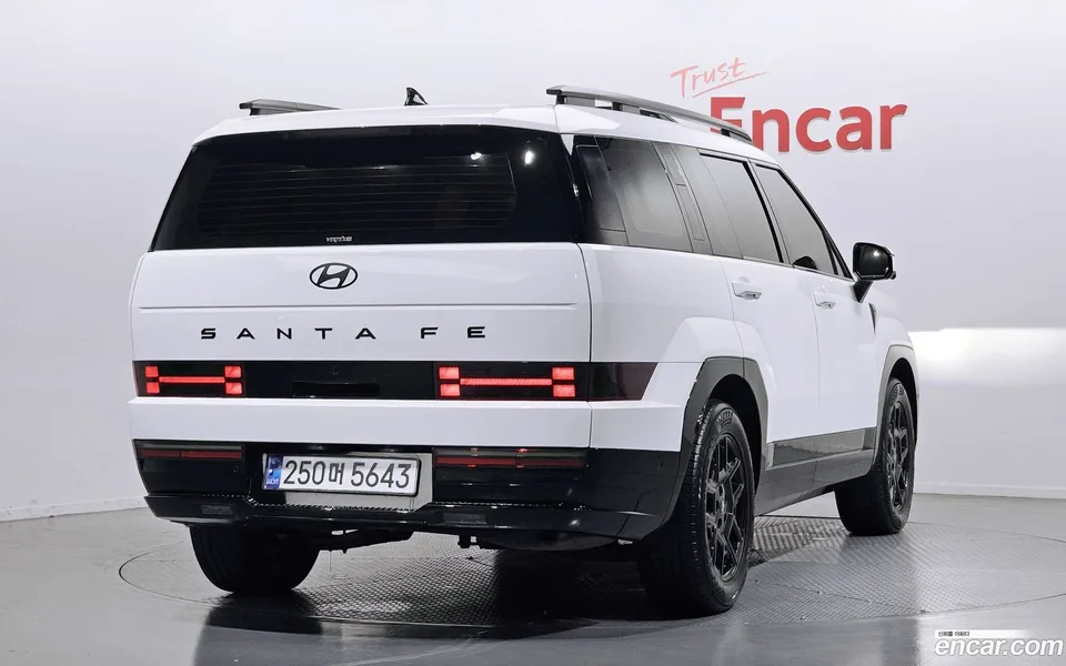 Hyundai SantaFe HEV 1.6 2WD 2024 — фото 1, купить с доставкой в Москву