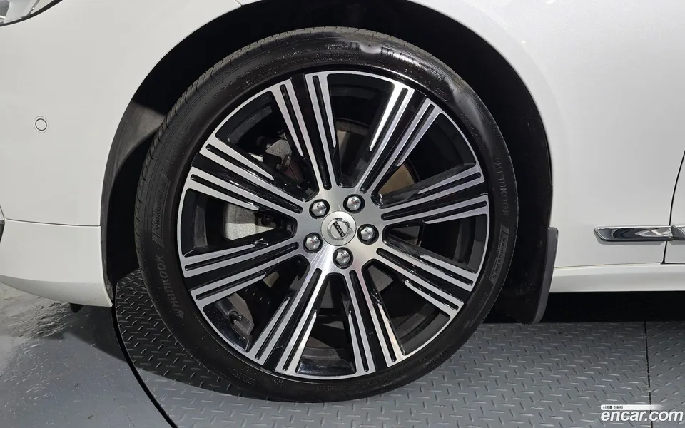 Volvo S90 B6 AWD 2022 — миниатюра 2