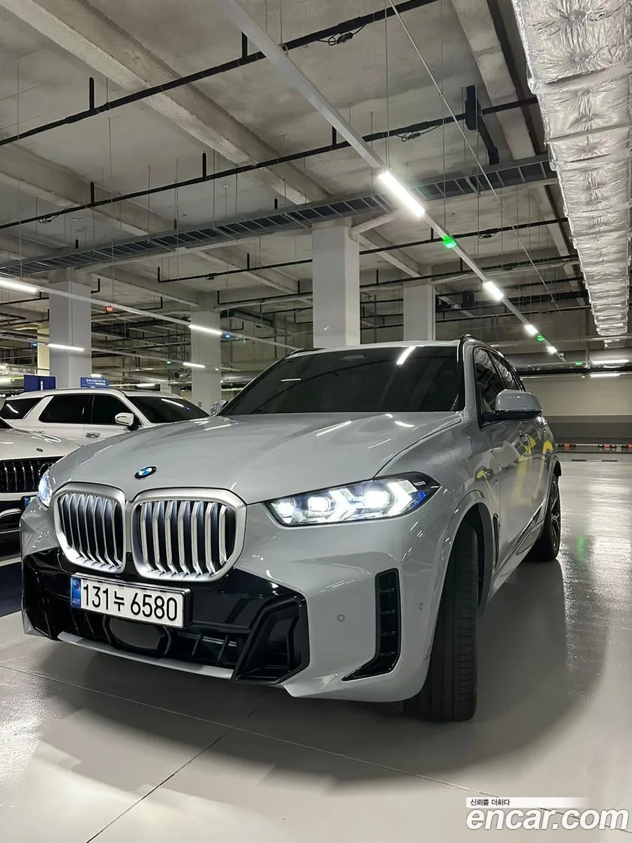 BMW X5 xDrive 40i M 2025 — фото 1, купить с доставкой в Москву