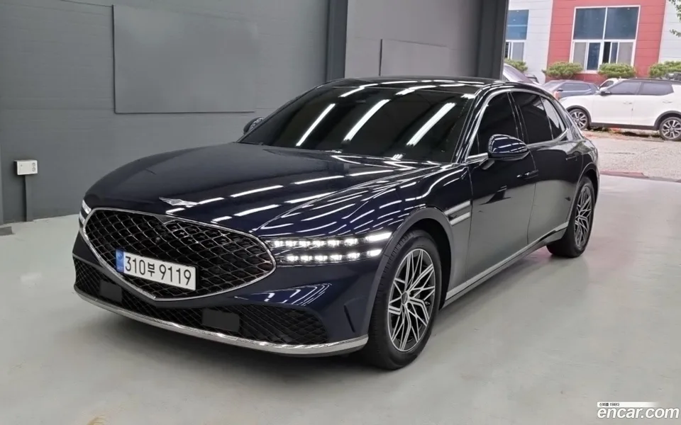 Genesis G90 3.5 AWD 2022 — фото 1, купить с доставкой в Москву