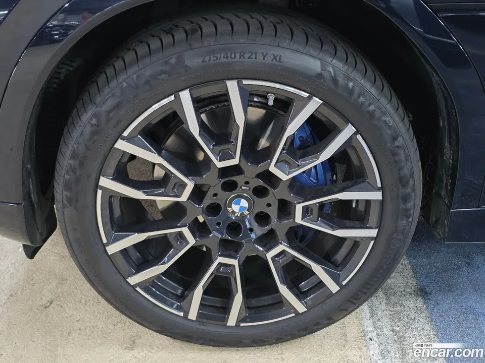 BMW X6 xDrive40i M 2025 — миниатюра 2
