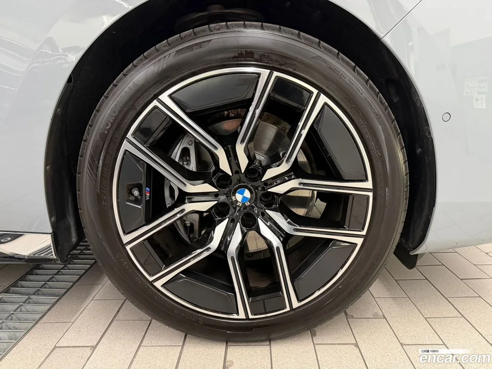 BMW 7 Series 740d xDrive M 2025 — миниатюра 2