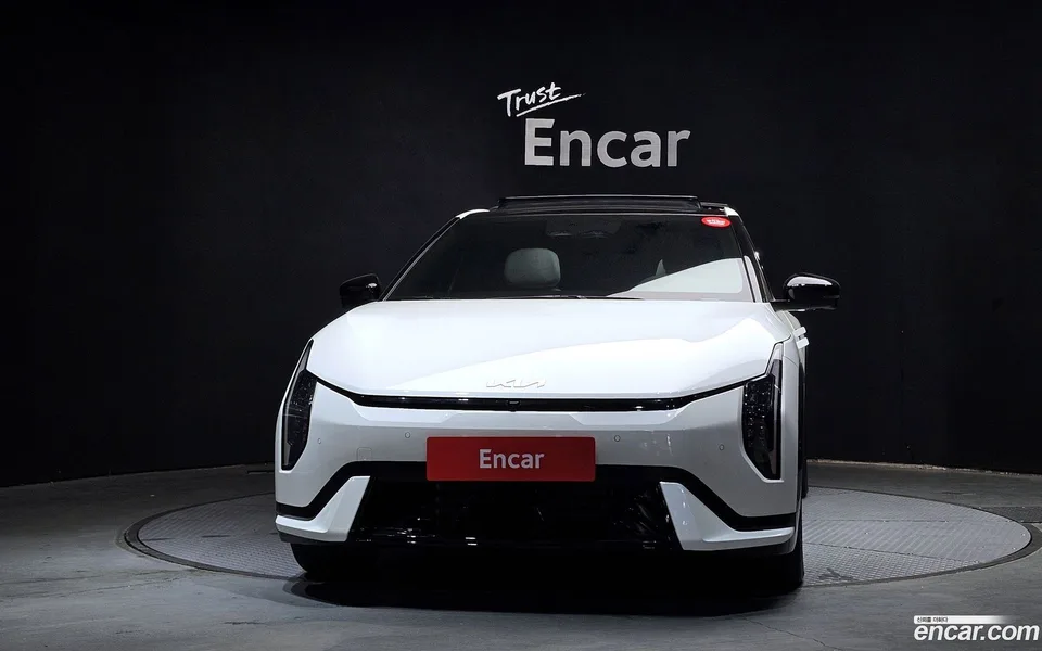 Kia EV4 2WD 2026 — миниатюра 3