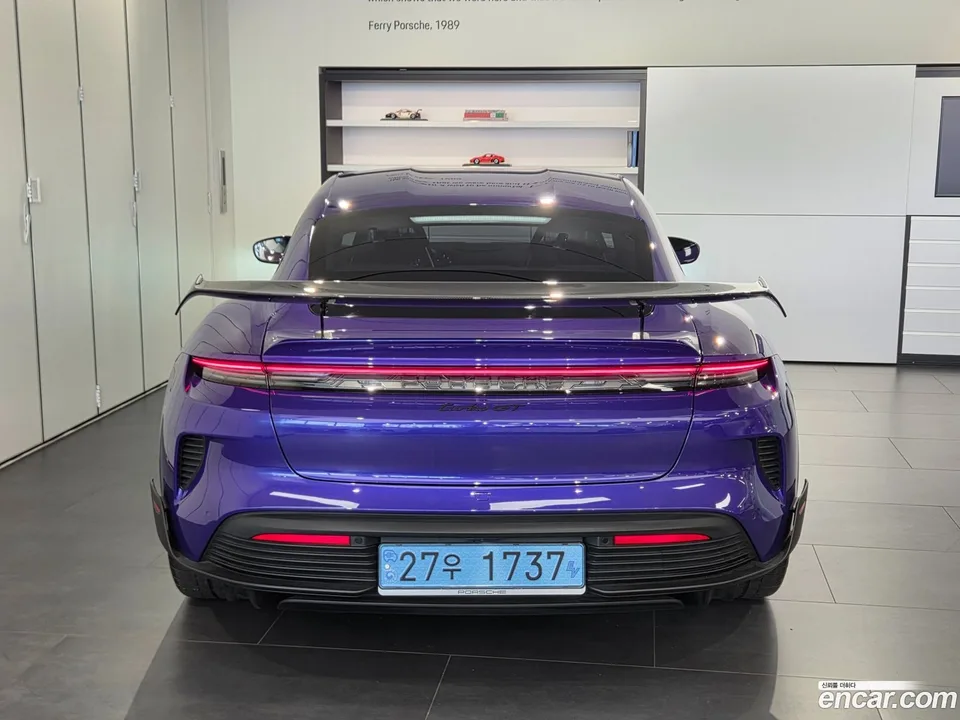 Porsche Taycan GT 2025 — миниатюра 4