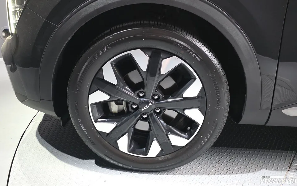 Kia Sportage 1.6 2WD 2023 — миниатюра 2