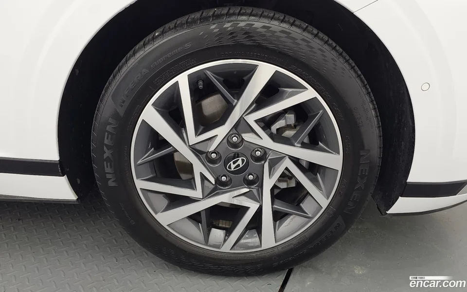 Hyundai Grandeur 2.5 2WD 2024 — миниатюра 2