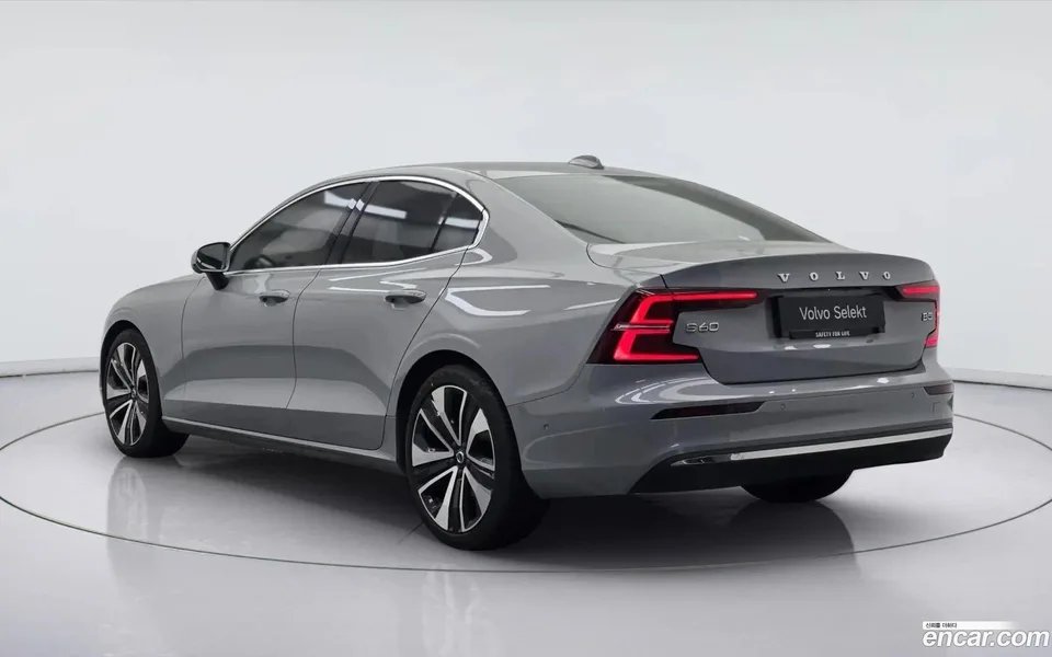 Volvo S60 B5 2023 — миниатюра 4