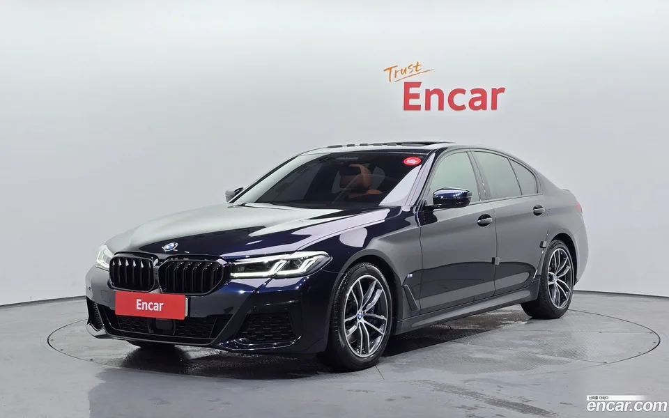 BMW 5 Series 520i M 2022 — фото 1, купить с доставкой в Москву