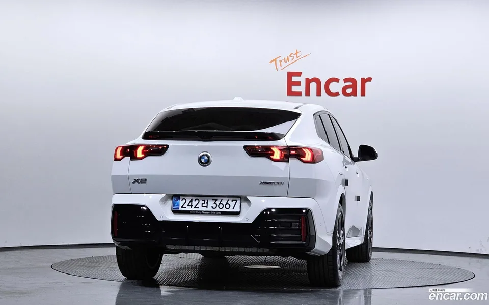 BMW X2 xDrive20i M 2025 — миниатюра 4