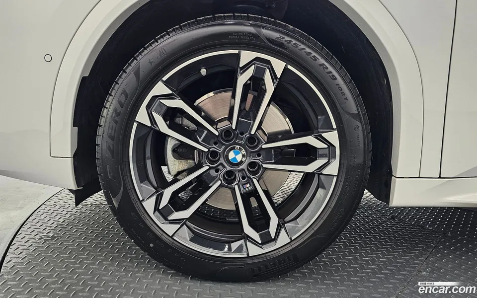 BMW X2 xDrive20i M 2025 — миниатюра 5
