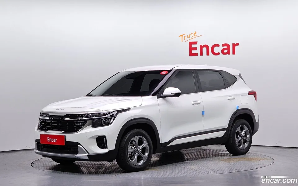 Kia Seltos 2.0 2WD 2024 — фото 1, купить с доставкой в Москву