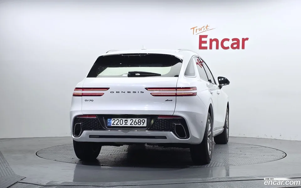 Genesis GV70 2.5T AWD 2023 — миниатюра 4