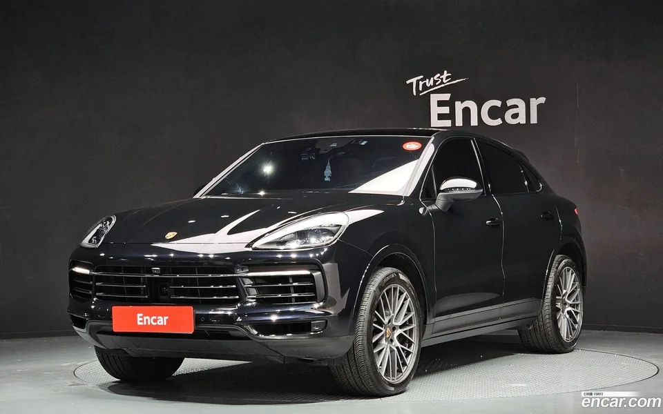 Porsche Cayenne 3.0 2022 — фото 1, купить с доставкой в Москву