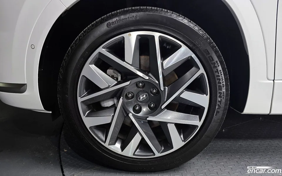 Hyundai SantaFe 2.5T 4WD 2023 — миниатюра 2