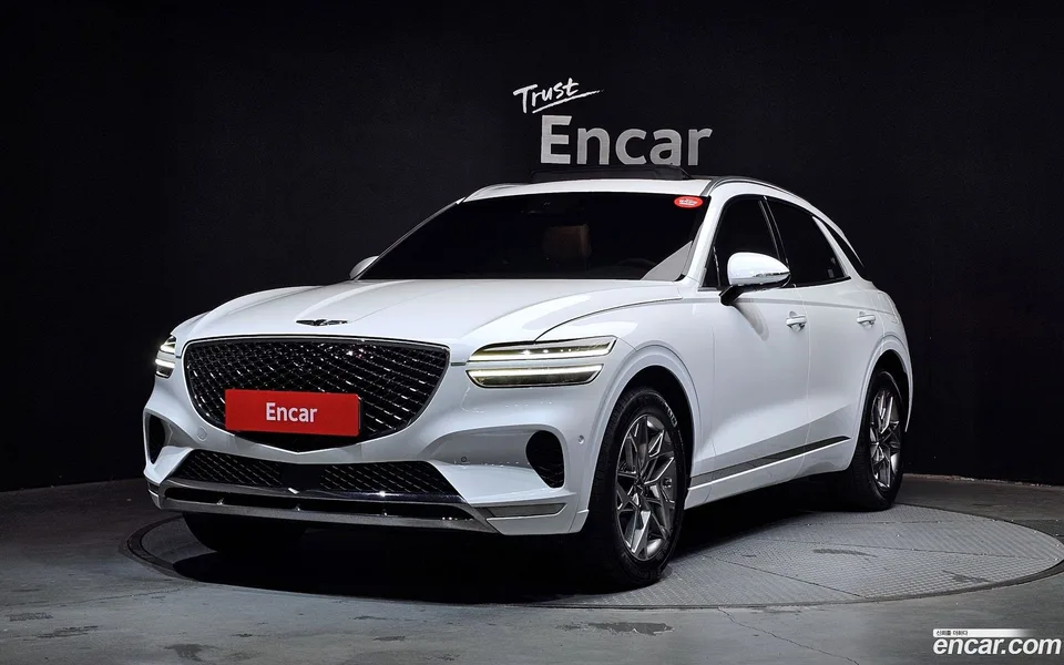 Genesis GV70 2.5T AWD 2023 — фото 1, купить с доставкой в Москву