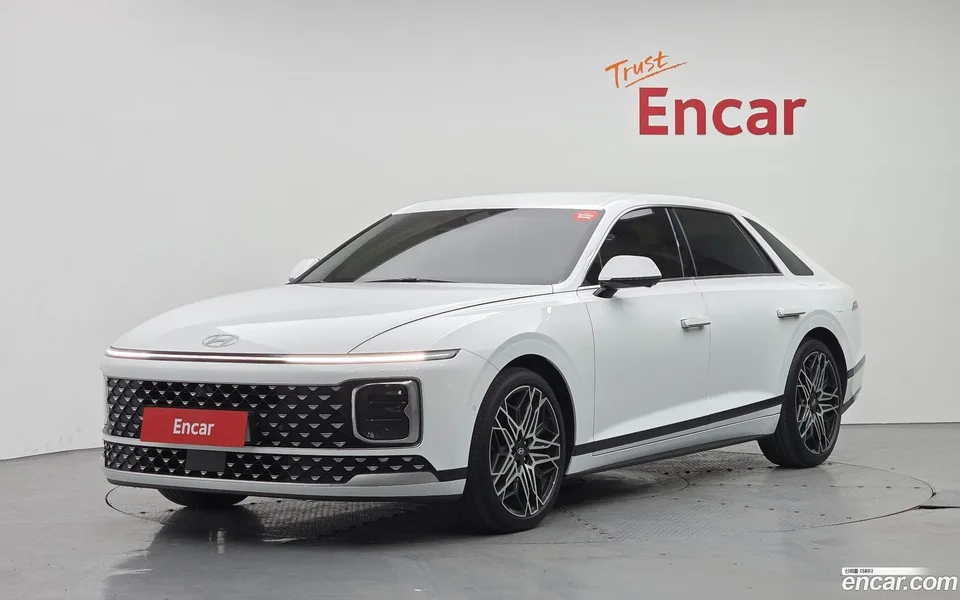 Hyundai Grandeur 2.5 2WD 2024 — фото 1, купить с доставкой в Москву
