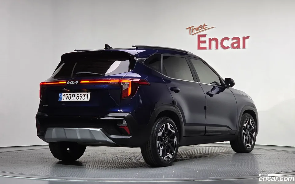 Kia Seltos 1.6 2WD 2023 — миниатюра 2