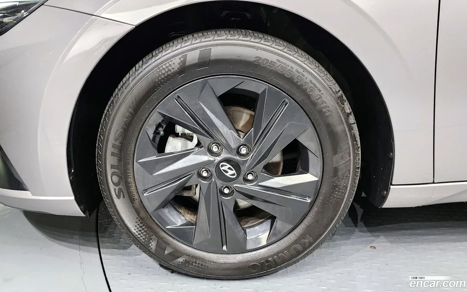 Hyundai Avante 1.6 2023 — миниатюра 5