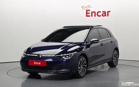 Volkswagen Golf 2022 buy in Moscow