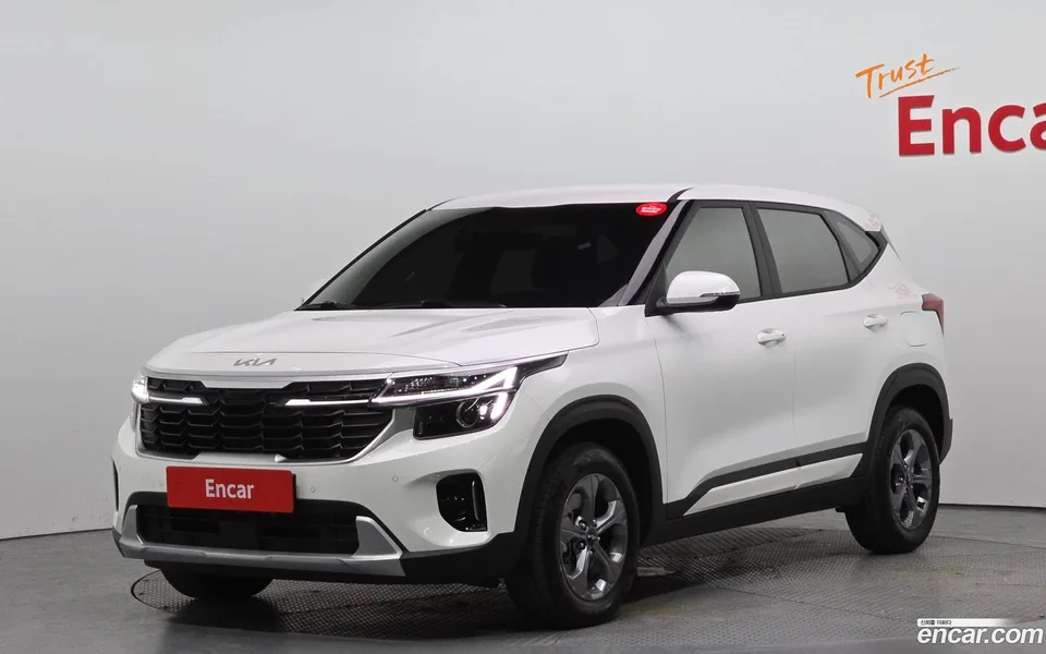 Kia Seltos 1.6 2WD 2025 — фото 1, купить с доставкой в Москву