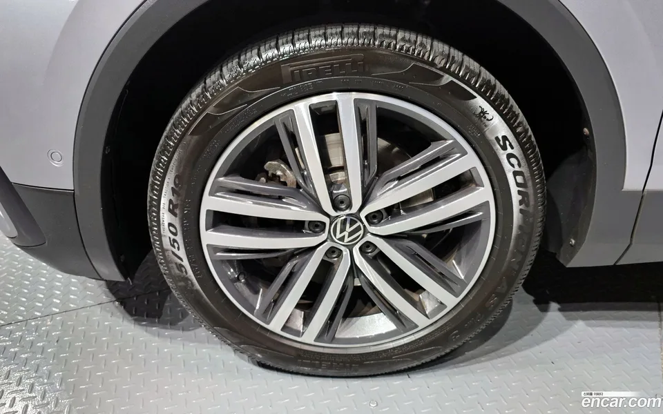 Volkswagen Tiguan Allspace 2.0 TSI 2022 — миниатюра 5