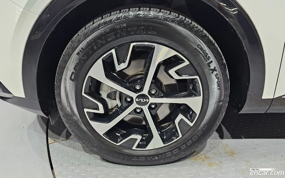 Kia Sportage Hybrid 2WD 2024 — миниатюра 2
