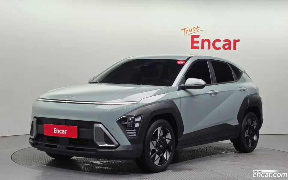 Hyundai Kona 2.0 2WD 2023 — фото 1, купить с доставкой в Москву