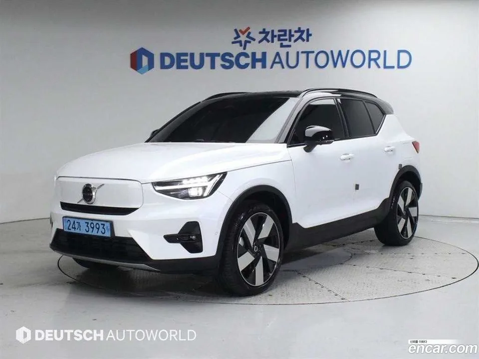 Volvo XC40 Recharge 2024 — фото 1, купить с доставкой в Москву