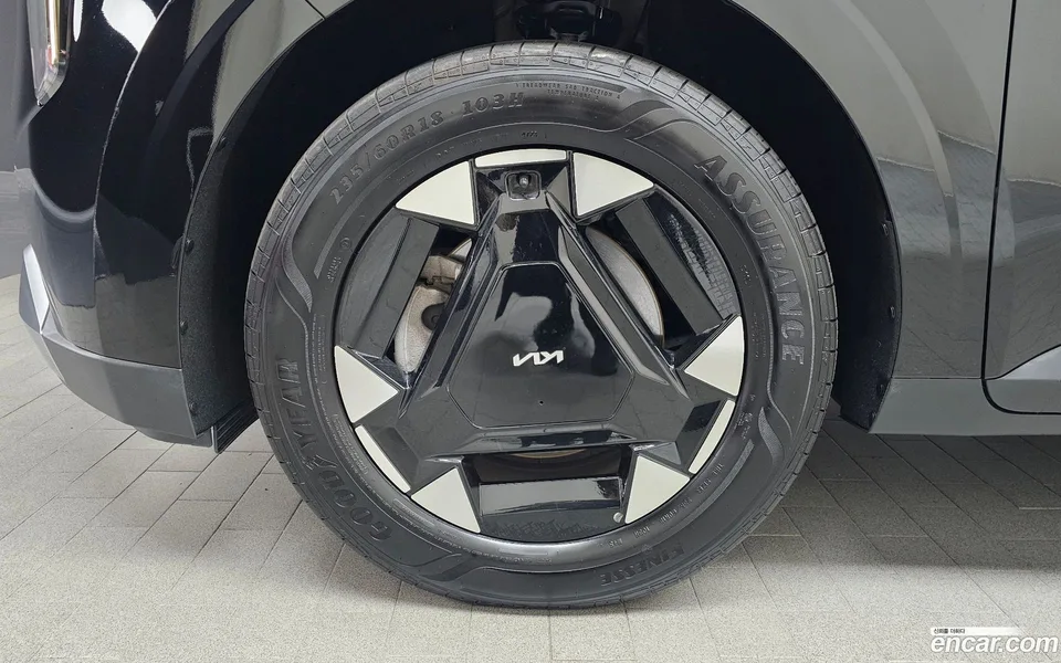 Kia Carnival HEV 9 2024 — миниатюра 2