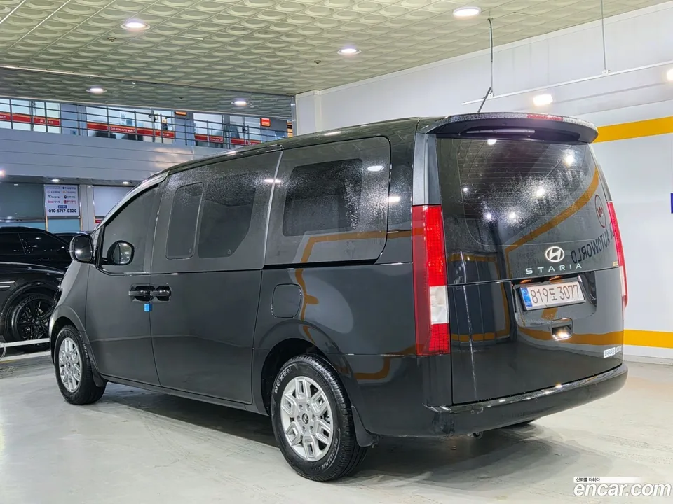 Hyundai Staria 5 2025 — миниатюра 4