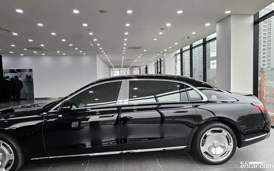 Mercedes-Benz S-Class S580 4MATIC 2026 — миниатюра 3