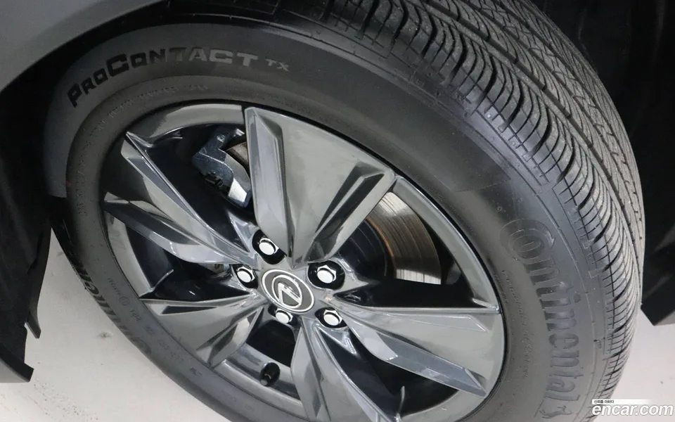 Lexus UX 300h 2.0 2WD 2025 — thumbnail 5