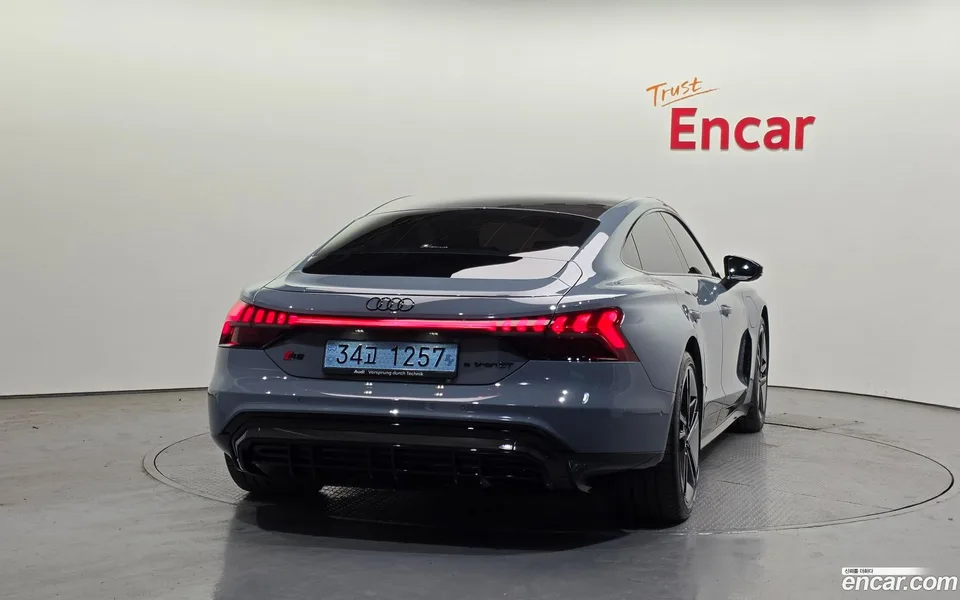 Audi RS e-tron GT GT RS 2023 — миниатюра 3